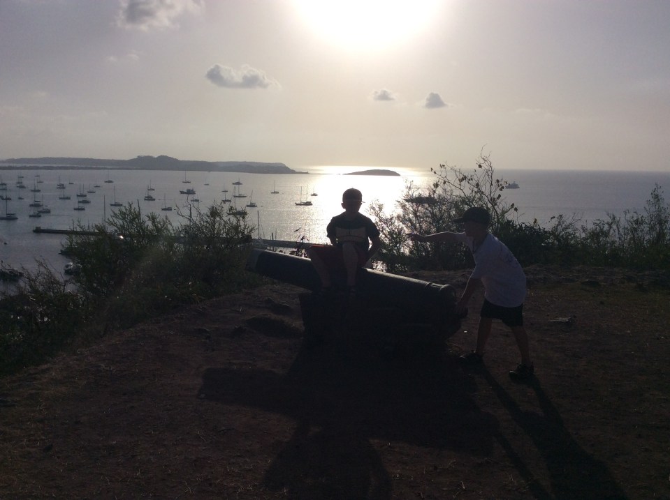 R&R, Fort Louis, St. Martin