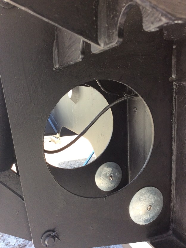 The cables on the hydraulic dinghy lift were not painted