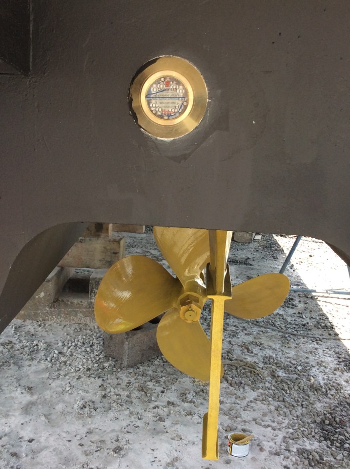 LED underwater light and Propspeed