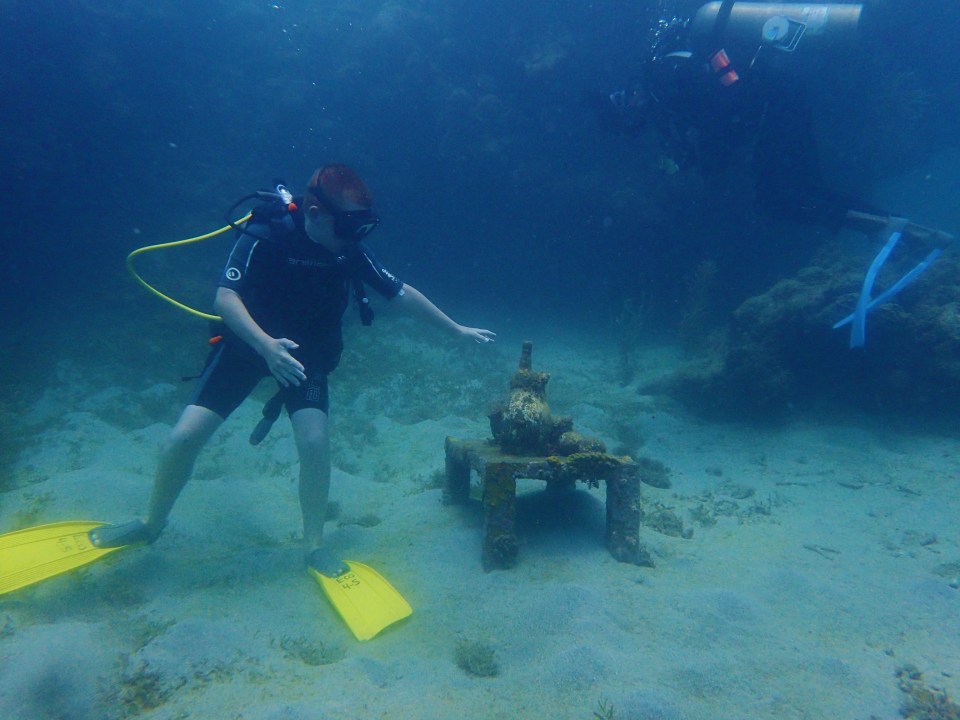 Ryan diving the Underwater Sculpture Park, Molinere Bay, Grenada