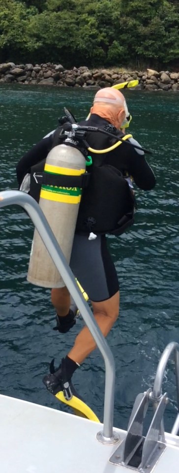John (M/V Seamantha) stepping in, diving in St. Lucia