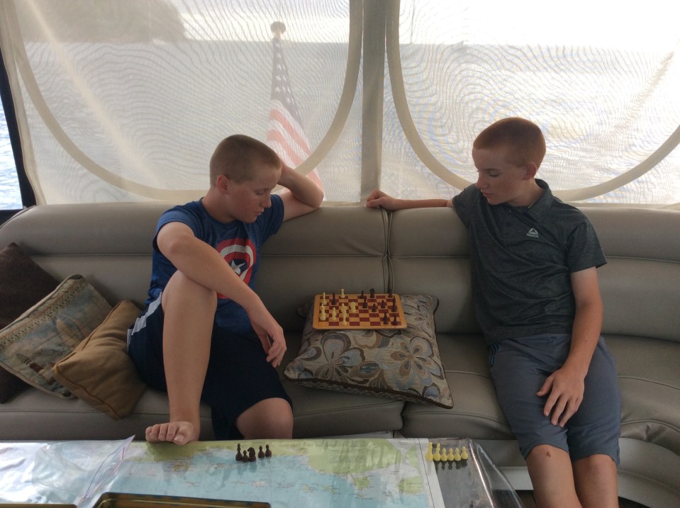 Ronan & Ryan passing time in Deshaies, Guadeloupe (2018)