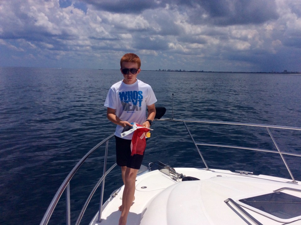 (2018) Ryan swapping the courtesy & quarantine flags just off Worth Inlet, FL